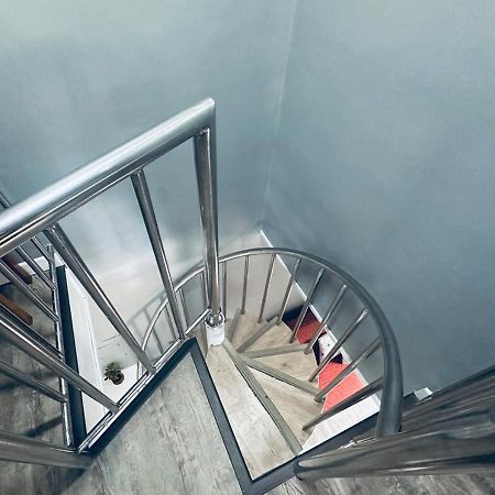 The Penthouse Zonevill Condo バギオ エクステリア 写真